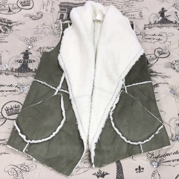 Caslon /Reversible Faux Shearling Olive Green Vest - Picture 8 of 11